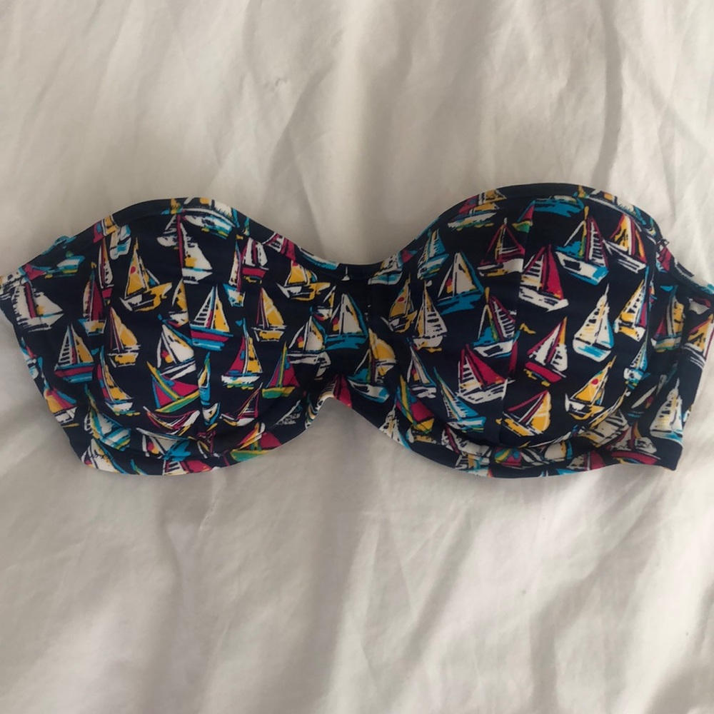 Navy blue bikini top with pattern